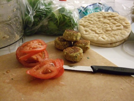 Falafel. From Blossom to Stem | www.blossomtostem.net