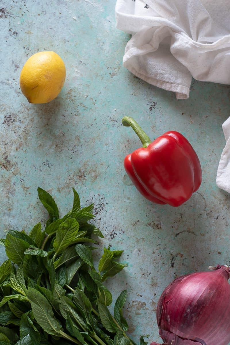 Lemon, red bell pepper, red onion, fresh mint