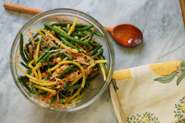 Spicy Summer Bean and Chickpea Salad. A crisp, light salad with yellow and green beans and chickpeas tossed in a kicky vinaigrette. From Blossom to Stem | Because Delicious www.blossomtostem.net