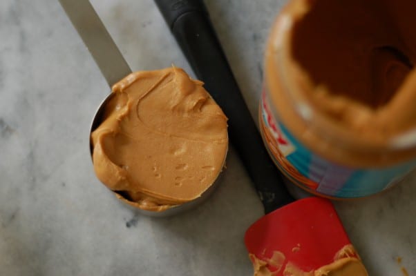 Who wants peanut noodles for dinner? Here's my go-to peanut sauce. From Blossom To Stem | Because Delicious www.blossomtostem.net