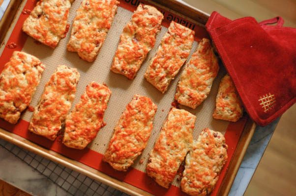 Bacon Cheddar Scones | Blossom to Stem | Because Delicious | www.blossomtostem.net