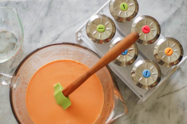 Thai Iced Tea Popsicles. Creamy black tea ice pops with a hint of vanilla and spice. From Blossom to Stem | Because Delicious www.blossomtostem.net Gluten free, vegetarian