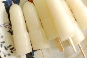 Lime popsicles. Perfect for the hottest summer days. From Blossom to Stem | Because Delicious www.blossomtostem.net