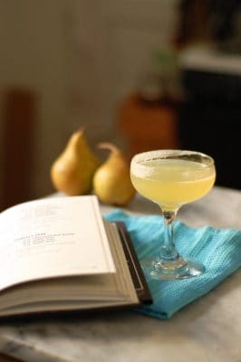 The Perfect Pear Cocktail. A lovely sipper for your autumn happy hours. From Blossom to Stem | Because Delicious www.blossomtostem.net