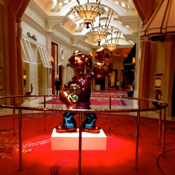Jeff Koons Popeye at the Wynn, Las Vegas From Blossom to Stem | Because Delicious www.blossomtostem.net