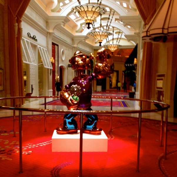 Jeff Koons Popeye at the Wynn, Las Vegas From Blossom to Stem | Because Delicious www.blossomtostem.net