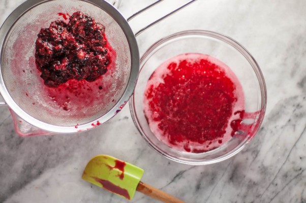 Blackberry-Raspberry Shrub. A drinking vinegar for fans of sour. Perfect for a grown-up nonalcoholic drink in soda or in a cocktail. From Blossom to Stem | Because Delicious www.blossomtostem.net