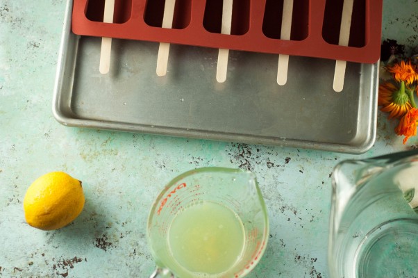 Lemon Elderflower Popsicles with Edible Flowers. From Blossom to Stem | Because Delicious www.blossomtostem.net