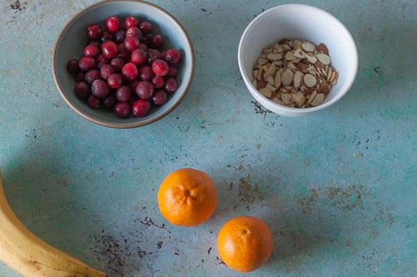 Cranberry Clementine Smoothie. A creamy jewel-toned smoothie that comes together in minutes. Vegan, gluten free, dairy free. From Blossom to Stem | Because Delicious | www.blossomtostem.net