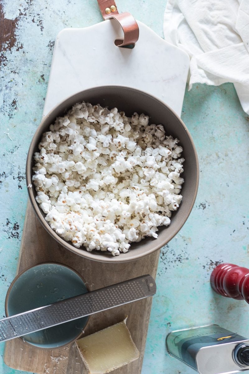 Cacio e Pepe Popcorn. From Blossom to Stem | www.blossomtostem.net