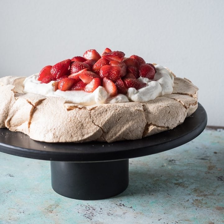 Na【verawang】 pavlova US0 strawberry-kiwi-pavlova_14-