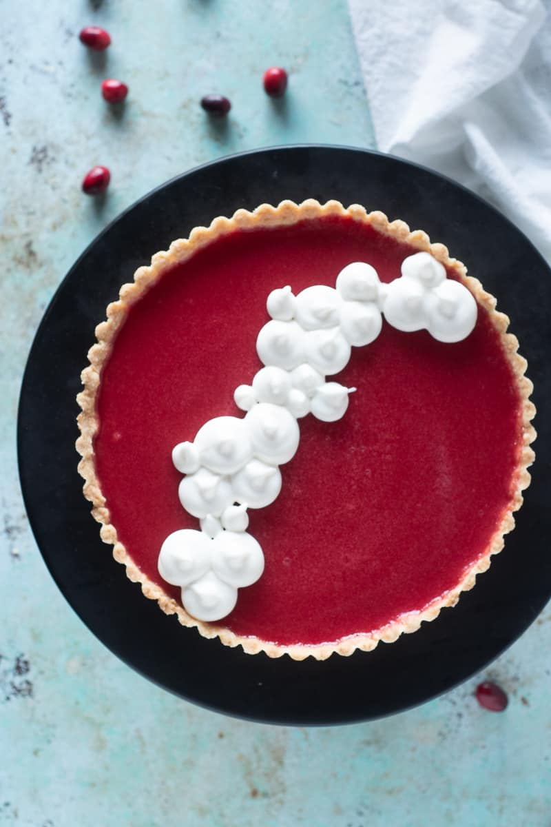 Cranberry curd tart with Italian meringue, untorched