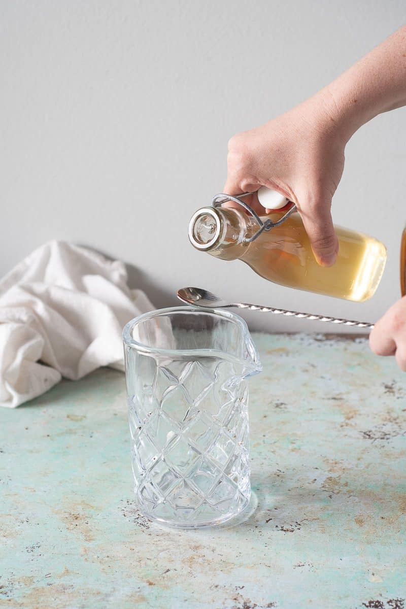 Pouring simple syrup