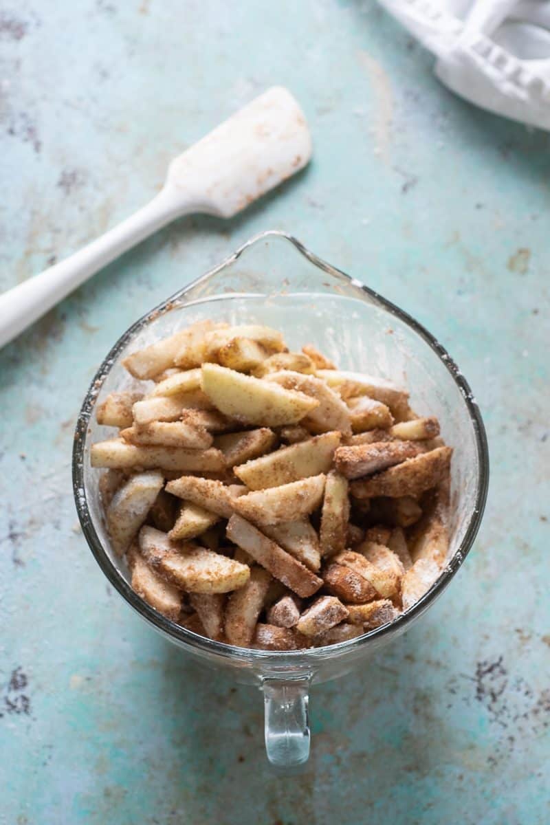 Apples mixed with cinnamon, sugar, and tapioca starch